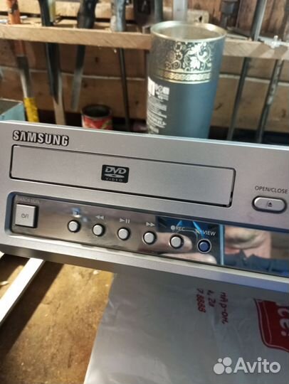 Видеомагнитофон