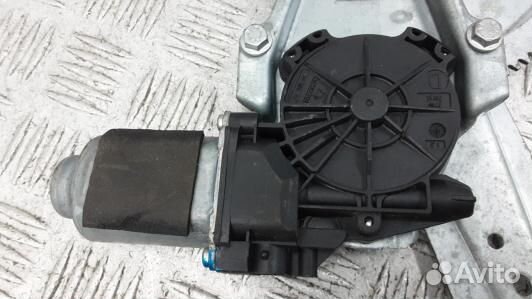 Стеклоподъемник задний левый nissan note E11 (93D3