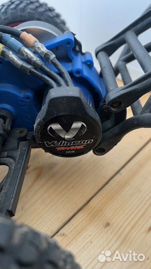 Traxxas slash 2wd радиоуправляемая модель