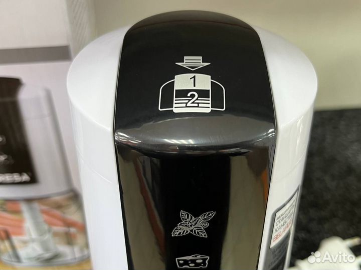 Блендер Aresa AR-1118