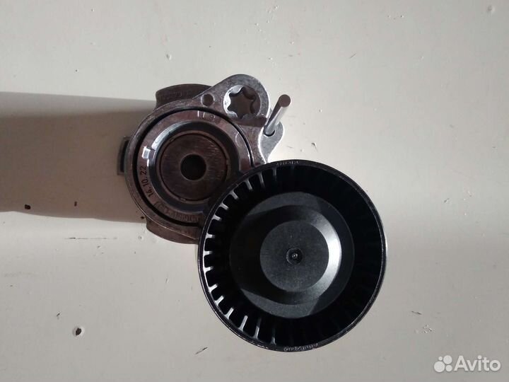 Ролик натяжной Bmw M5(F10/G30),М6