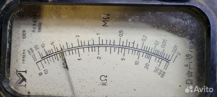 Мегаомметр М1101М