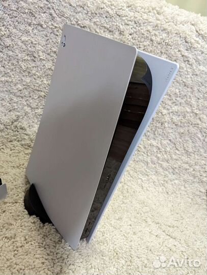PlayStation 5 с дисководом, ростест. Комплект