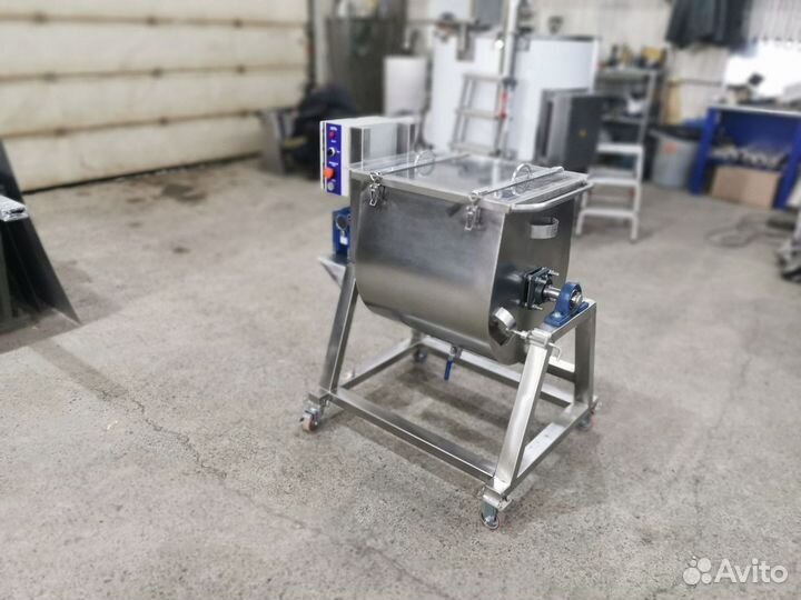 Маслобойка (маслоизготовитель)