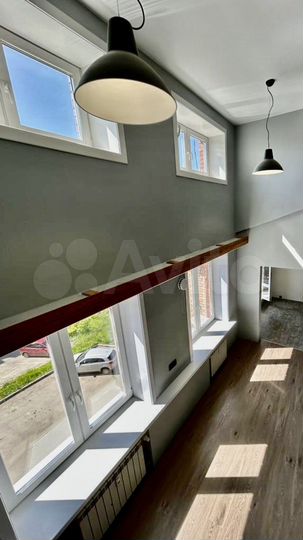 4-к. квартира, 90 м², 4/4 эт.