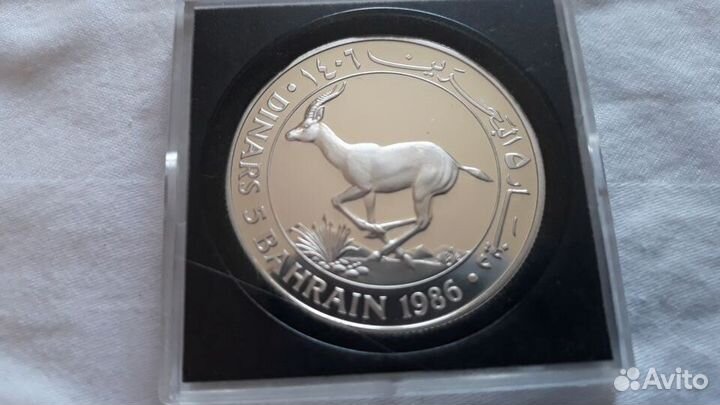 Монеты серебро разное