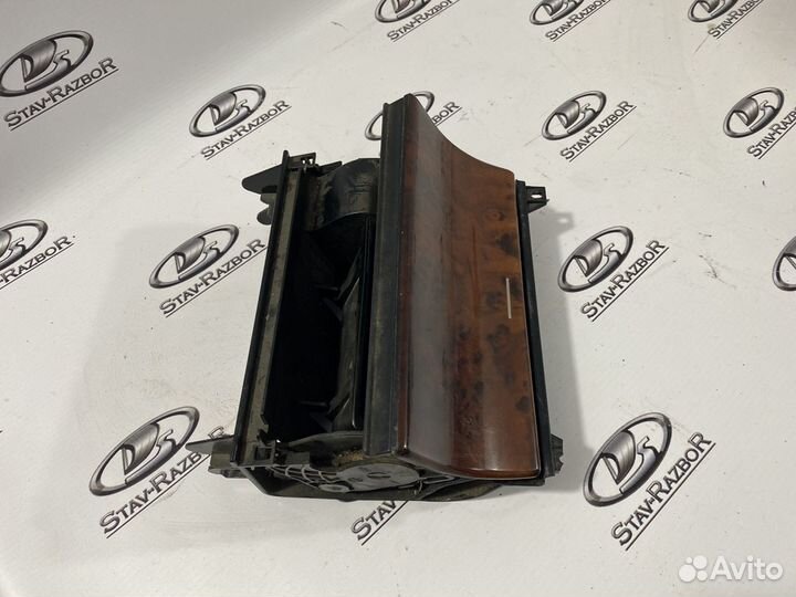 Пепельница в торпеду Mercedes w210 дерево