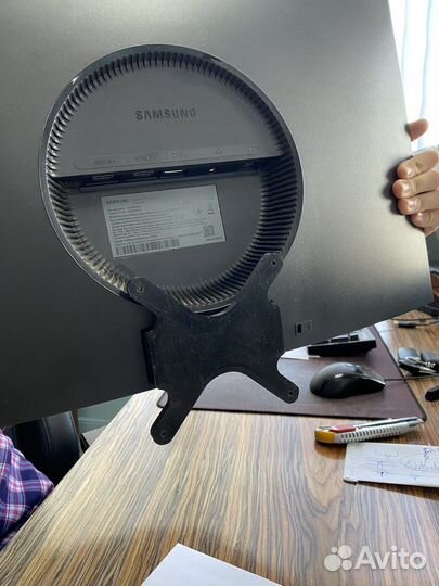 Крепление для монитора