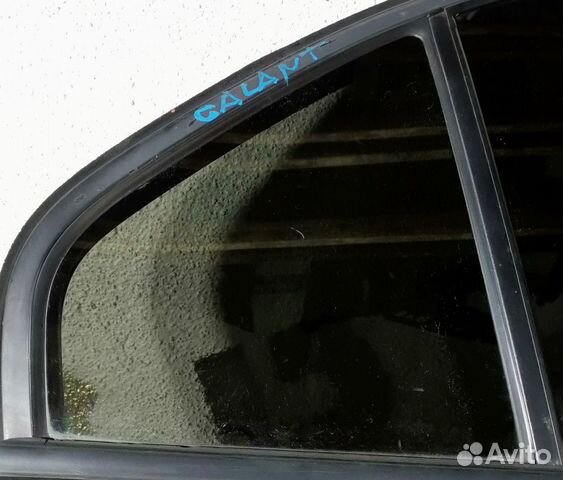 Стекло двери задней правой (форточка) Mitsubishi