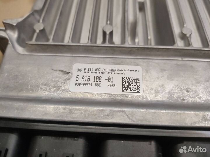 Блок управления двигателем BMW 7 G11/G12 рест