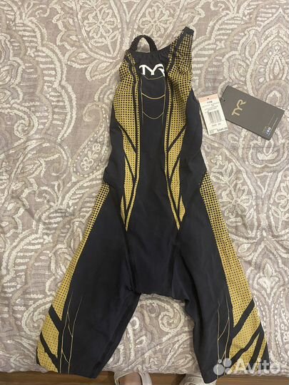 Гидрокостюм женский