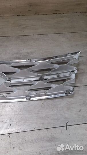 Накладка решетки радиатора Ford Explorer 5 С 2017