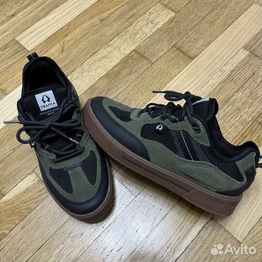 Кроссовки Traffa