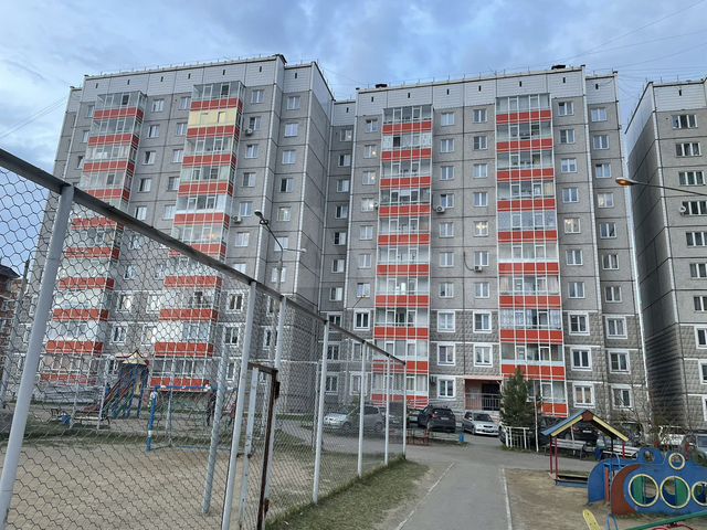 3-к. квартира, 72 м², 3/10 эт.