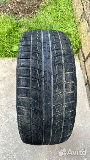 Bridgestone Blizzak Revo2 215/50 R17