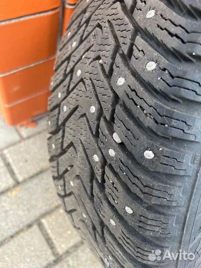 Nokian Tyres Hakkapeliitta 8 215/60 R16 99T
