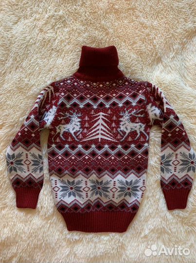 Свитер для девочки 128 новое