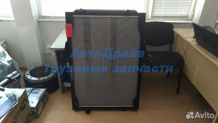 Радиатор охлаждения Рено Премиум