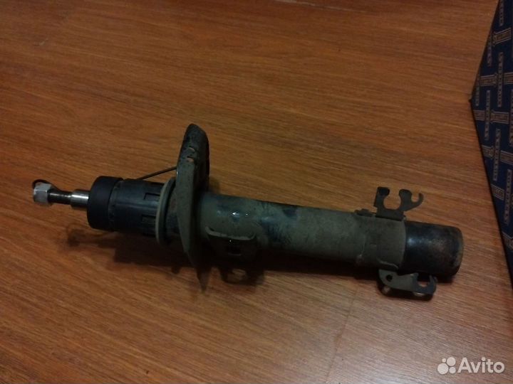 Амортизатор передний volkswagen polo 5