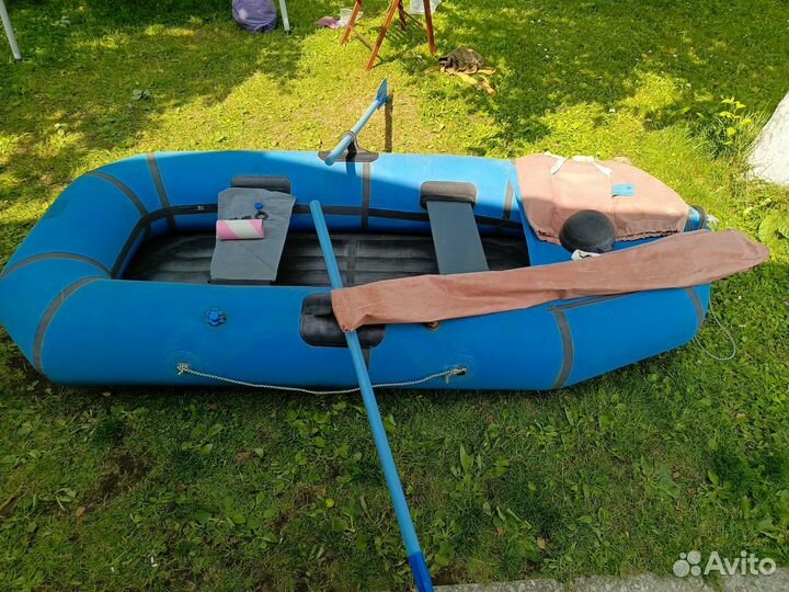 Лодка надувная двухместная