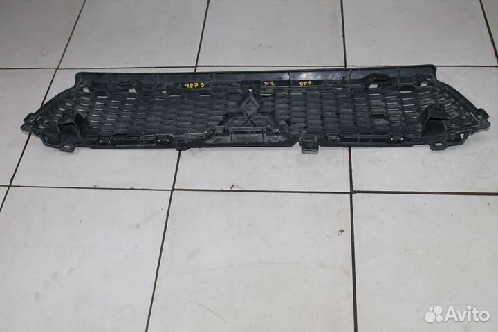 Решетка радиатора Mitsubishi Outlander XL