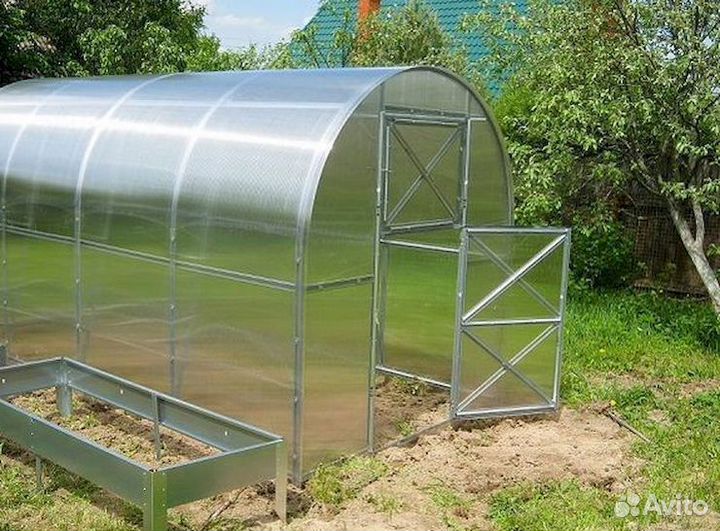 Теплица из поликарбоната