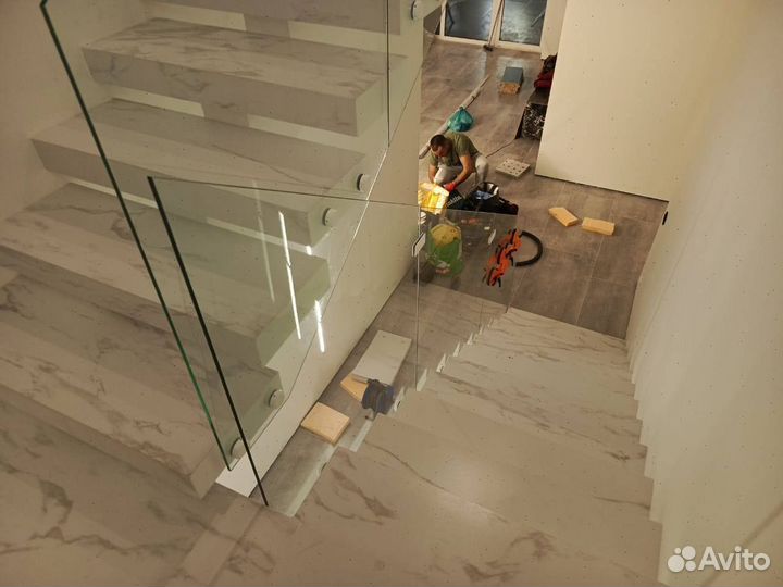 Перила для лестниц из стекла с доставкой