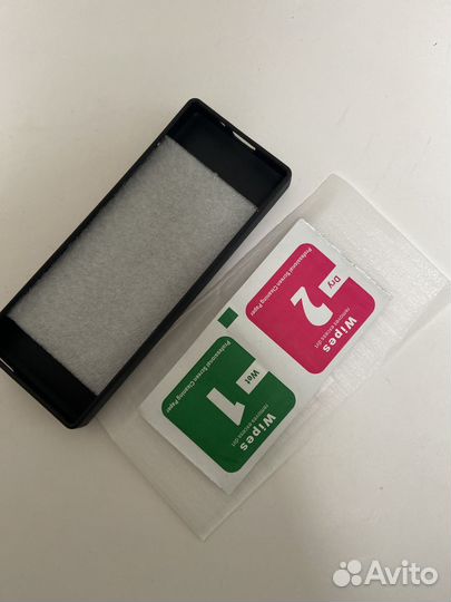 Чехол и стекло на F22