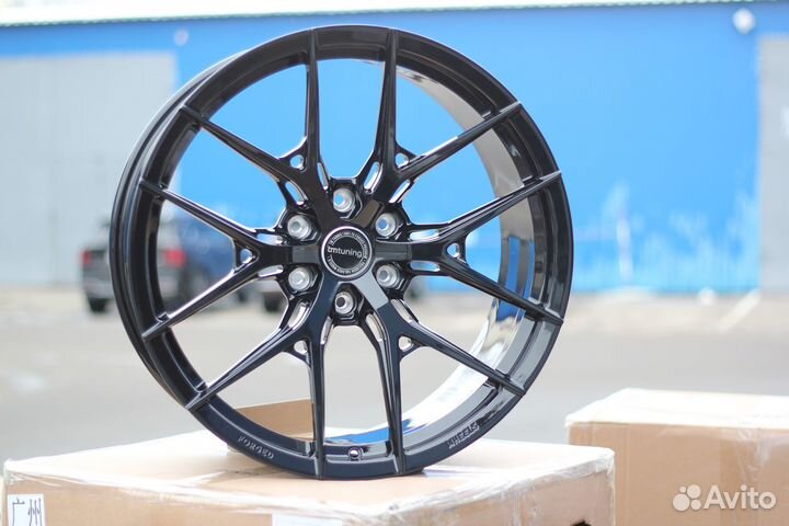 Кованые диски R22 для Cadillac Escalade / Tahoe