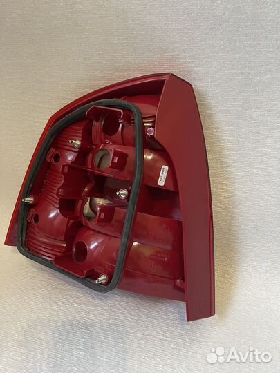 Задний правый фонарь Skoda Octavia A5