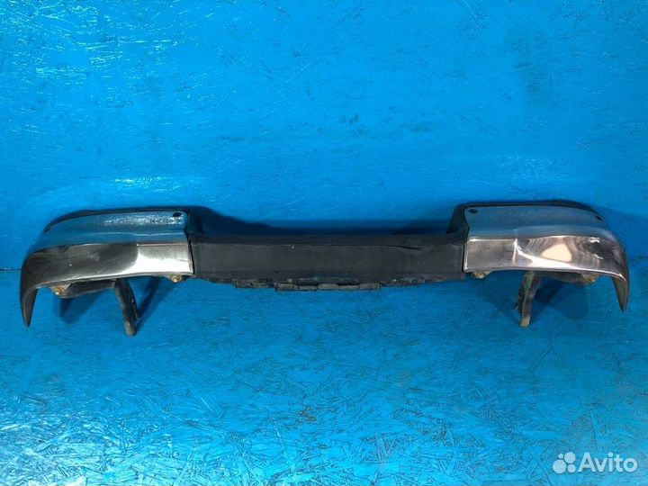 Бампер задний Toyota Hilux Pick Up