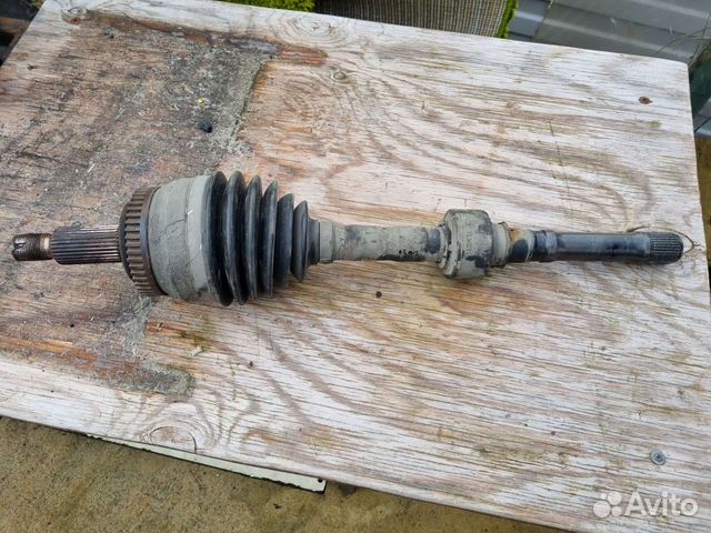 Полуось привода (левый наружний шрус)