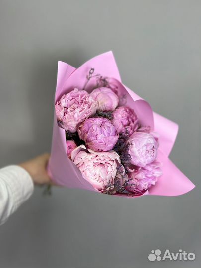 Пионы букет