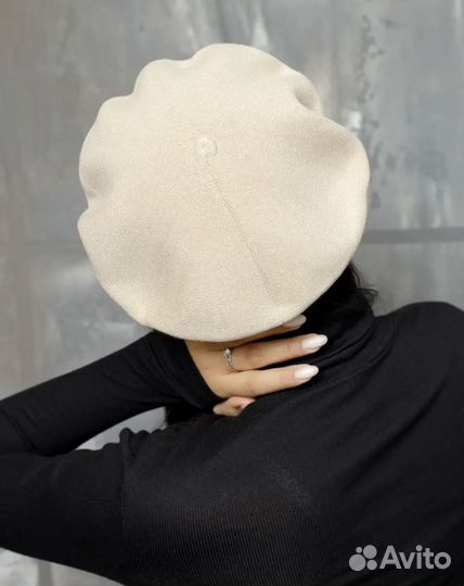 Берет бежевый женский 54-58 р. новый