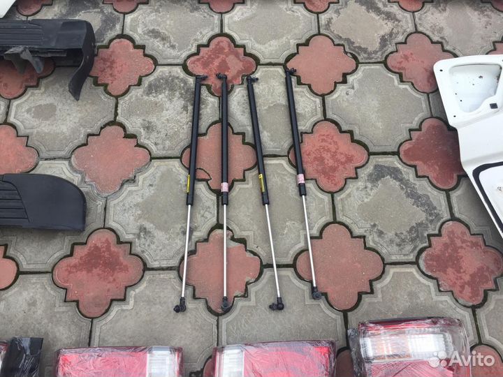 Toyota land cruiser 200 комплект