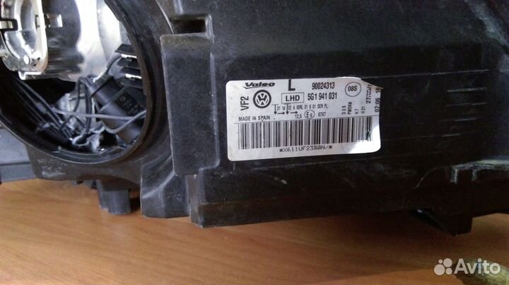 Фара левая VW golf VII