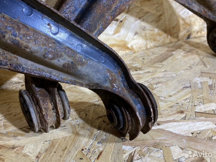 Рычаг передний audi 80 b3