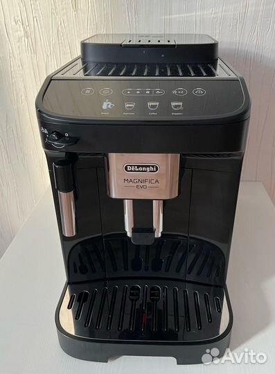 Автоматическая кофемашина DeLonghi 290.22 B