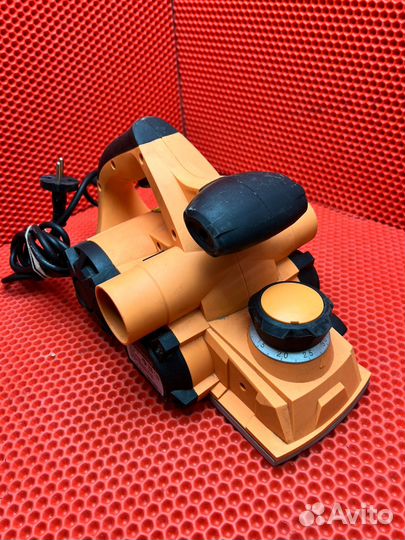 Рубанок Вихрь P110/1100 (пф)