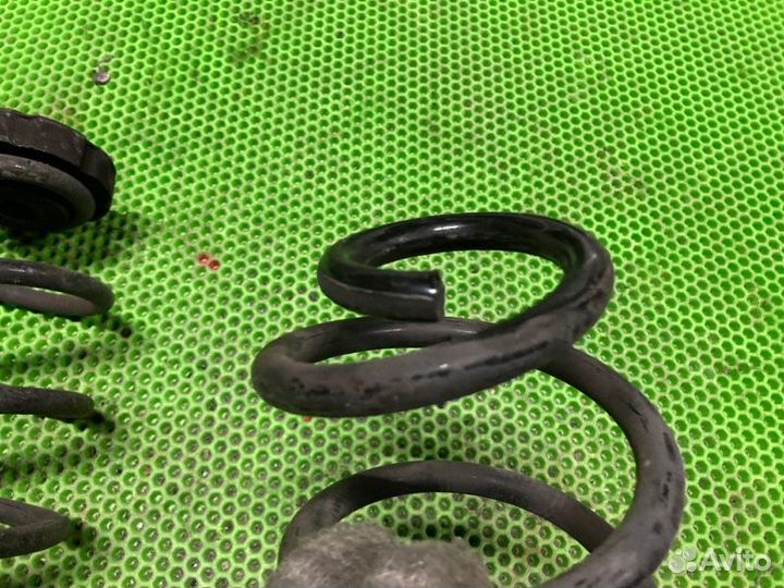 Пружина подвески задняя Audi A4 B8 2.0 cdnf 2011