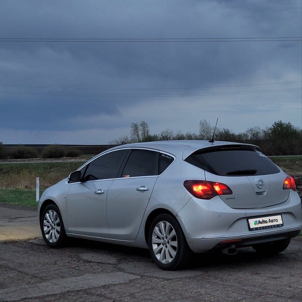Opel Astra: фото владельца