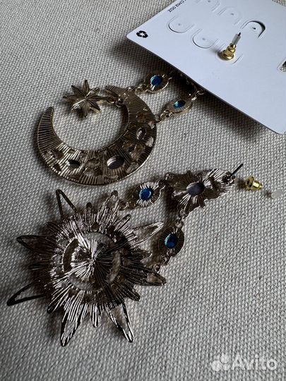 Крупные эффектные серьги, Liars & Lovers