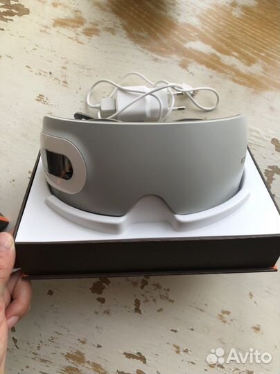 Массажер для глаз Bork