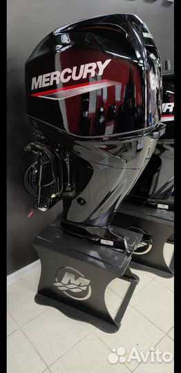 Продам лодку с мотором