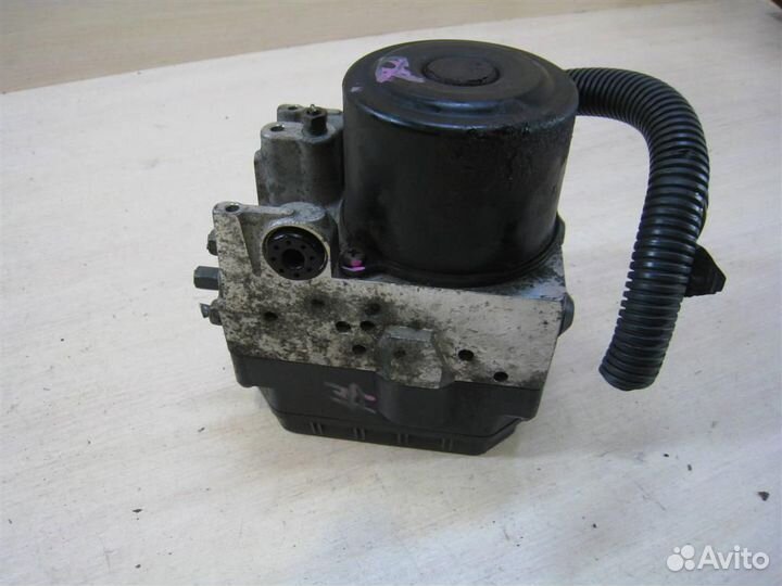 Насос ABS Lexus RX300 (MCU35) 2003