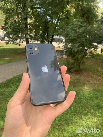 iPhone 11, 64 ГБ