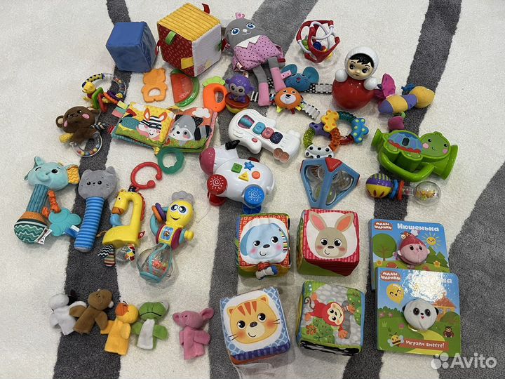 Развивающие игрушки от 0 до 1 пакетом