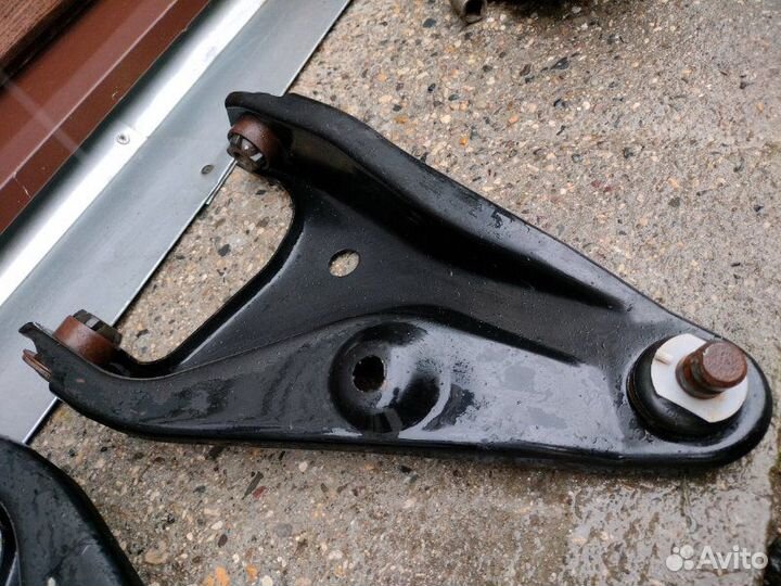 Рычаг подвески передний Renault Logan седан K7J