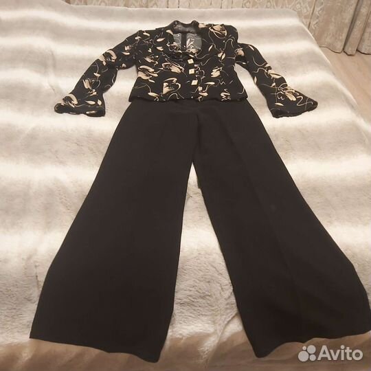 Костюм на девочку подростка