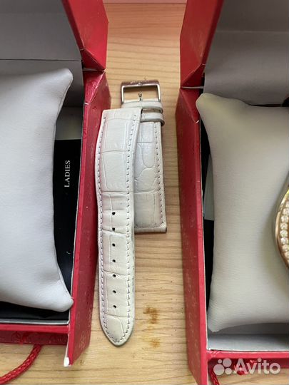 Часы Guess женские